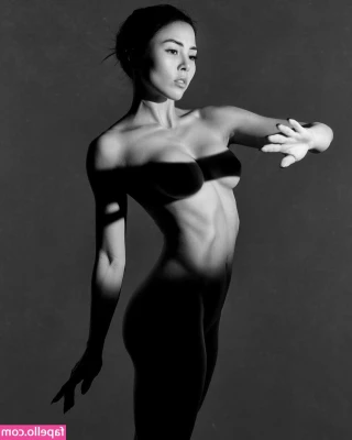 Anna Akana [ anna-akana ] - Best boobs in the 585
