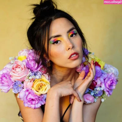 Anna Akana [ anna-akana ] - Take me right here