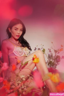 Anna Akana [ anna-akana ] - Is there anything missing here