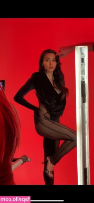 Anna Akana [ anna-akana ] - Kitty pictures with butt plug