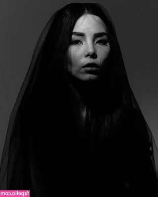 Anna Akana [ anna-akana ] - Are you a tits or an ass person