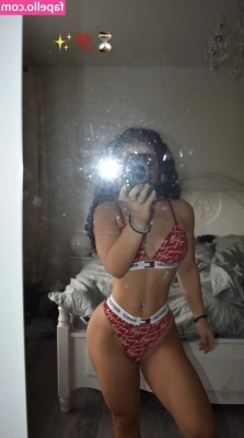Aylinaphrodite - Got ready today  How do I look  Tip if you like