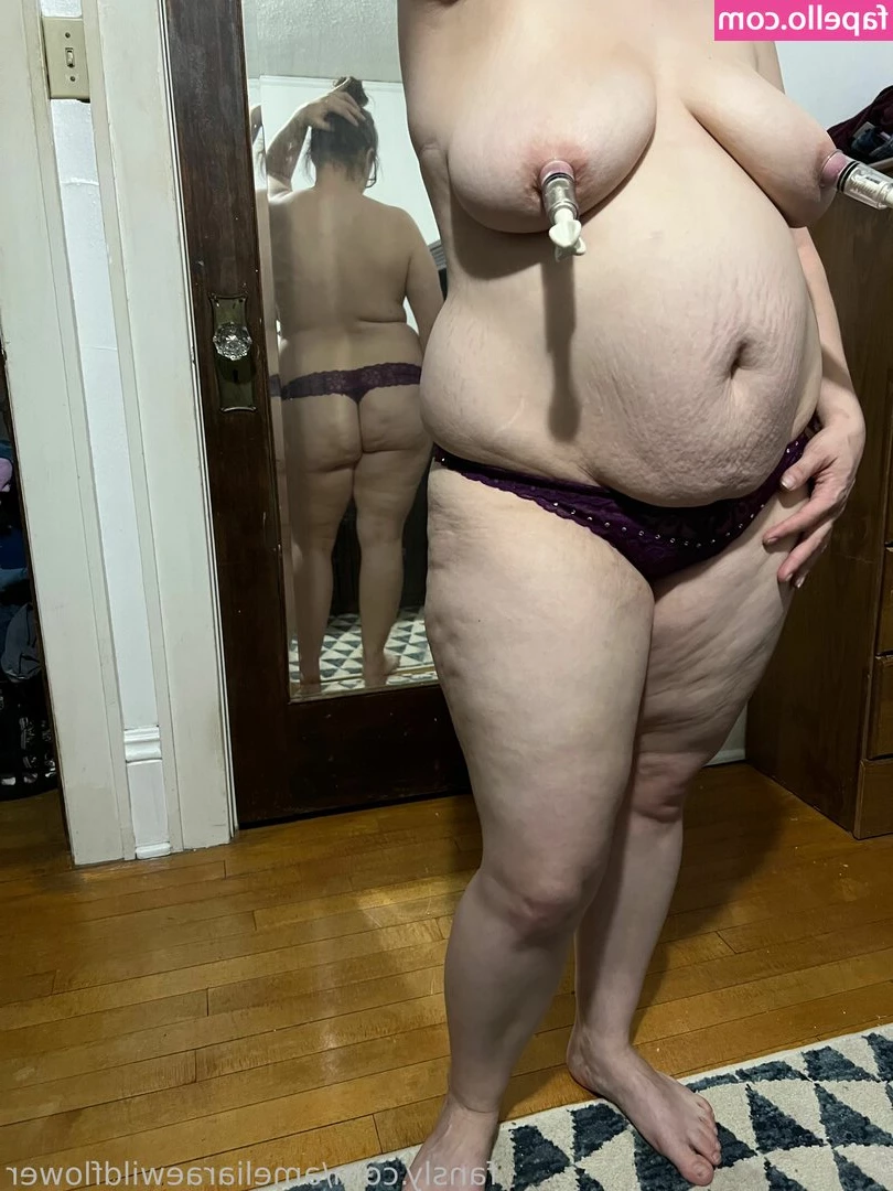 ameliaraewildflower - Send any tips value  and win a hot gift