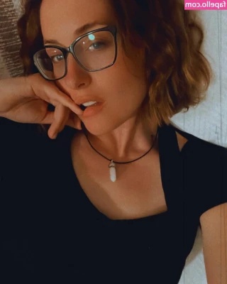 Starbitzy - Your secret is safe with me💋