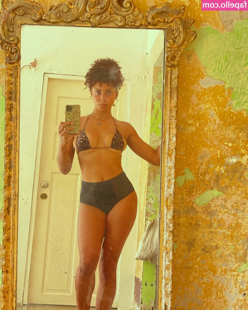 Anastasia Lovera [ anastasia-lovera ] - Shower with me
