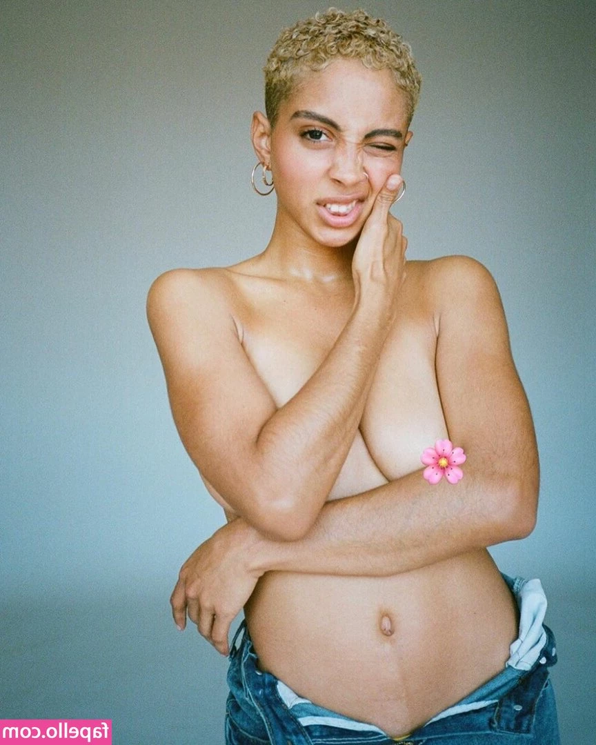 Anastasia Lovera [ anastasia-lovera ] - We did a video with  kilikello having shower fun  Lots of shower fun