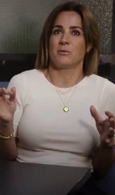  [ natalie-pinkham ] - ME HIZO SU PUTA ANTES DE LAVAR LOS TRASTES 🥵 Disfrútalo completo