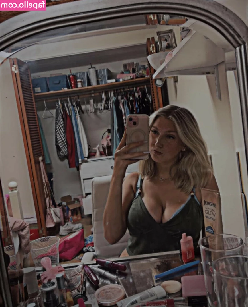 Helene Garren [ helene-garren ] - My pussy needs that big dick energy  I need to cum