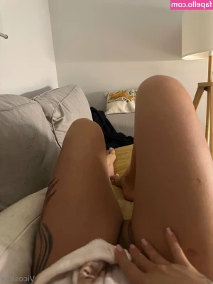 vicosexx - Mirror mirror on the wall 🤳