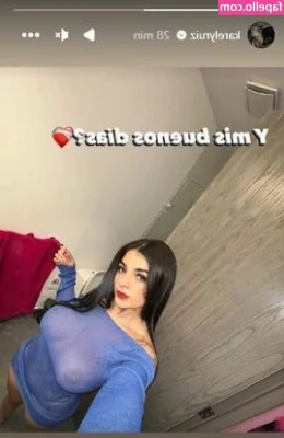 Karelyruiz - Nos duchamos juntos