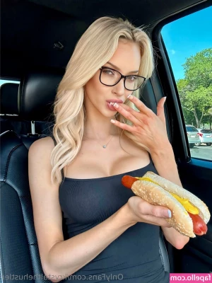 krystalthehustler - Would you give them a good squeeze