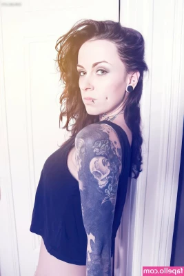 Sina Minou [ sina-minou ] - Send me a tip if you would slap my ass