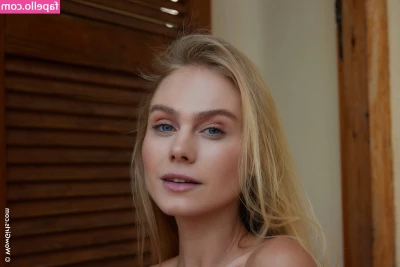 WowGirls - Amores míos   Quien quiere verme teniendo sexo     My loves    Who