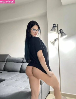 Kimberly Delgado [ kimberly-delgado ] - Let me bend over for ya😘