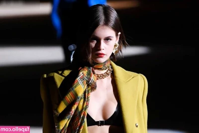 Kaia Gerber [ kaia-gerber ] - do you like my booty