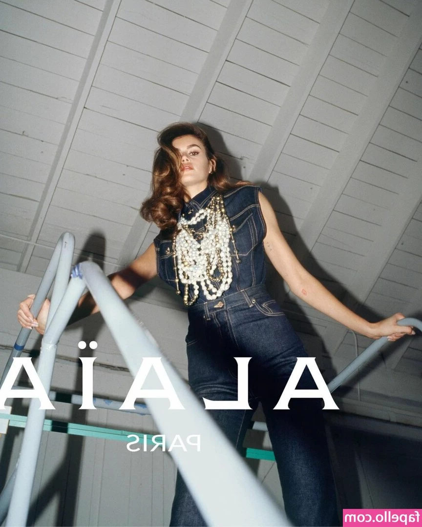 Kaia Gerber [ kaia-gerber ] - I woke up and my body is thirsty for caressing