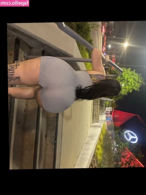 Luzcmun - https://onlyfans.com/446890396/realhoneybunny Ich würde das Video