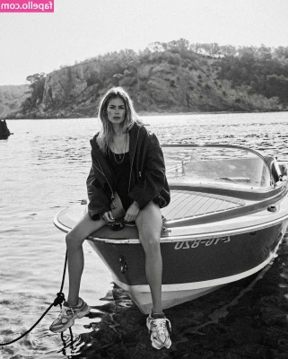 Doutzen Kroes [ doutzen-kroes ] - I see you   whatcha doing