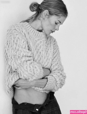 Doutzen Kroes [ doutzen-kroes ] - How long do you think you could last with a view like this