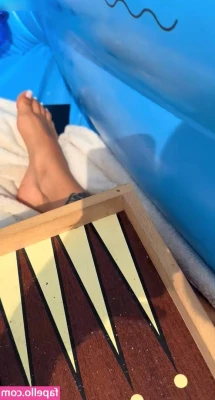 Dienuni [ dienuni-1 ] - Somewhere there are 3 orgasms in that intimate wank video
