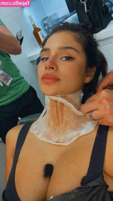 Diane Guerrero [ diane-guerrero ] - Can I send you pics like this?