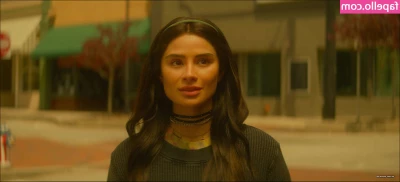 Diane Guerrero [ diane-guerrero ] - I have a busy day ahead my loves Heres 2 fresh pics of this phat ass