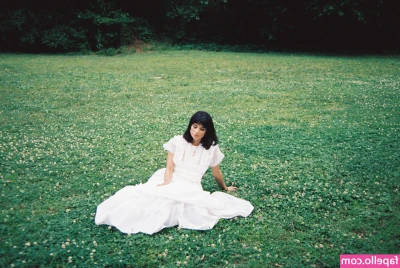 Diane Guerrero [ diane-guerrero ] - Just a litttllee lower