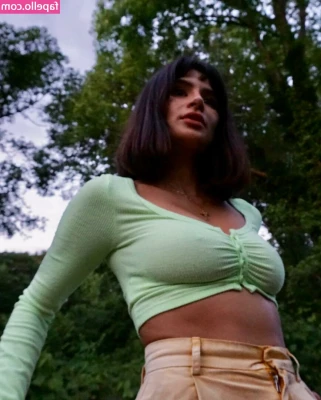 Diane Guerrero [ diane-guerrero ] - Say "Hi" to Naughty and Nice!