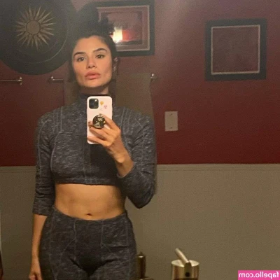 Diane Guerrero [ diane-guerrero ] - Taco 🌮 belly