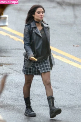 Diane Guerrero [ diane-guerrero ] - I could do very bad things to you