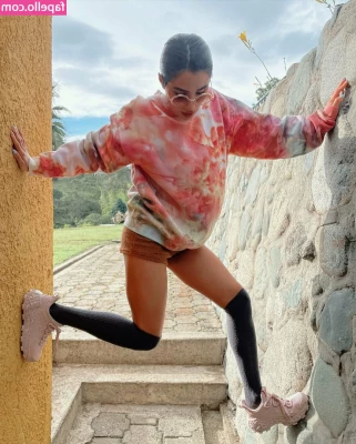 Diane Guerrero [ diane-guerrero ] - There s something so beautiful about simple white cotton    Do you