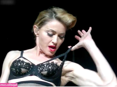 Madonna - Pink La Senza 2