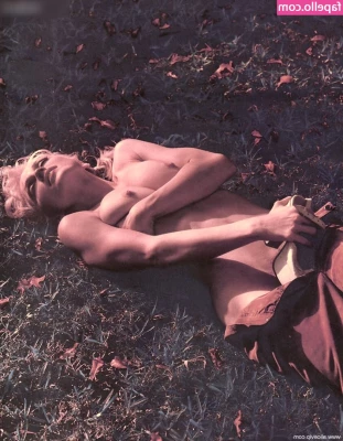 Madonna - A lil tease