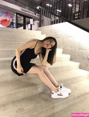 kimbyx - I m gonna eat so many fuckin Oreos tonight