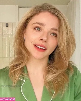 Chloë Grace Moretz [ chlo-grace-moretz ] - Hallo    heute mal ein kleiner Eindruck   aus meinem Shooting in