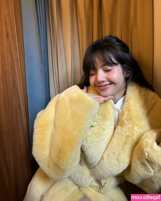 Lisa [ lisa-1 ] - Behind the scenes 🐰🐰🐰🐰💕💕💕💕 excited for this