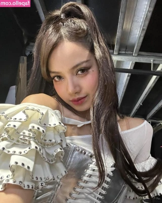Lisa [ lisa-1 ] - Do you think I m shrexy baybee