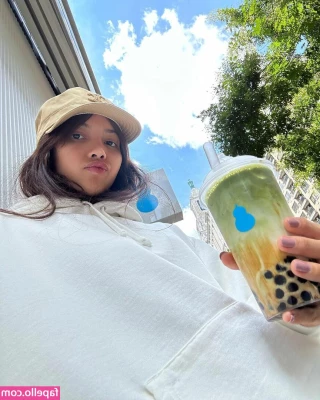 Lisa [ lisa-1 ] - Here’s a lil dose of cute