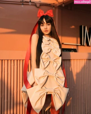 Lisa [ lisa-1 ] - Back like I never left