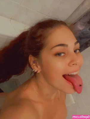 Viviolix - Good morning bitches   Coffee sends will bring a smile to my face