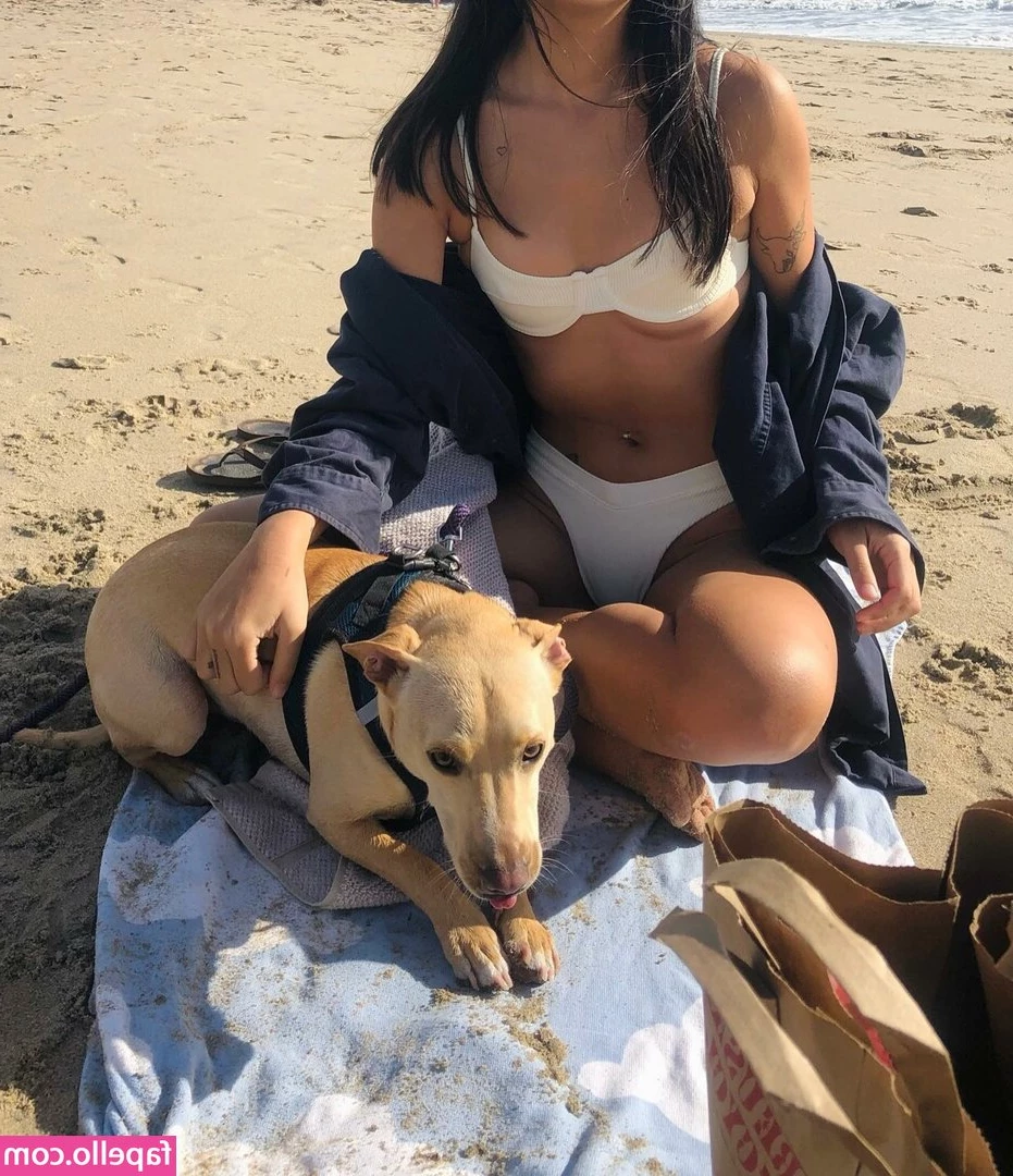 Kylie Cheung [ kylie-cheung ] - It s getting a little hot in here  maybe I should take off a few