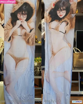 Iamdorasnow - We just checked into the hotel room, and I couldn't resist needing