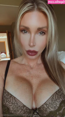 Samantha Saint [ samantha-saint ] - The new video is wayyy longer than I thought and is taking me longer