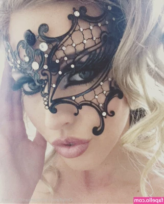 Samantha Saint [ samantha-saint ] - Hey loves its Bri here! Some of you have already been reached out to