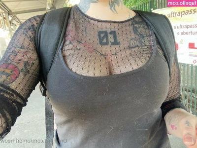 Omorimeow - My cheeks poking out