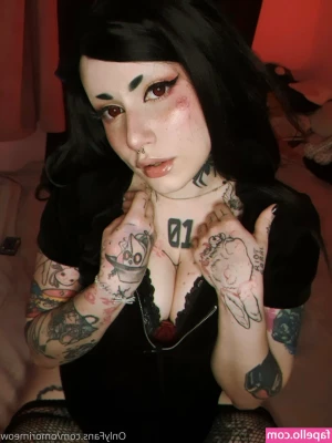 Omorimeow - Standing at 6 7   in heels  and 349 lbs  Amazon Nyx shows off her big