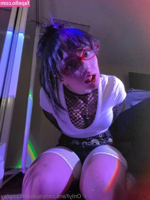 sukoshicosplay - Stop maar in mijn mond geilerd