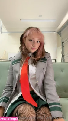 sukoshicosplay - Cum hang with me what first