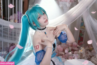 Saya Scarlet [ saya-scarlet ] - Send me a naughty DM!