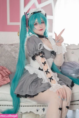 Saya Scarlet [ saya-scarlet ] - Sorry for not being as active guys. I’m super super busy with work,